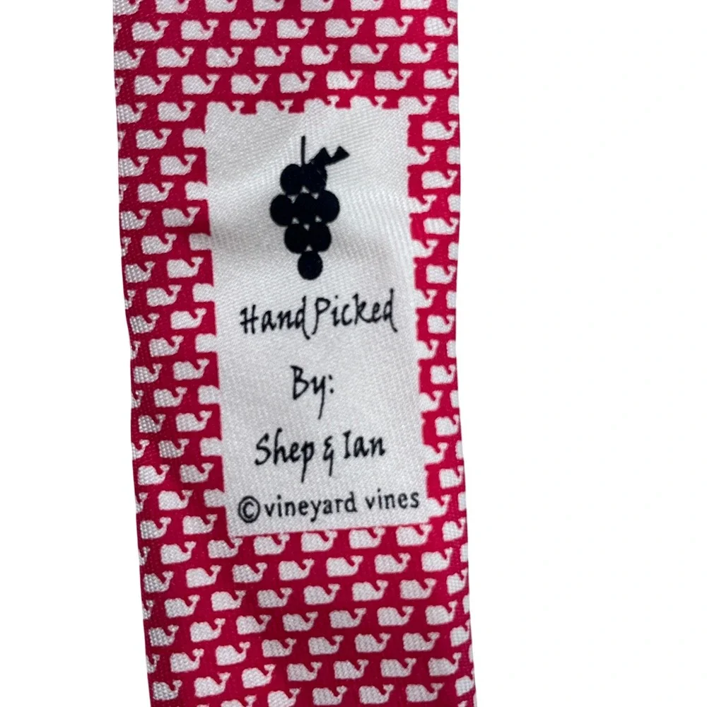 Vineyard Vines Silk Whale Tie Red White 3.5